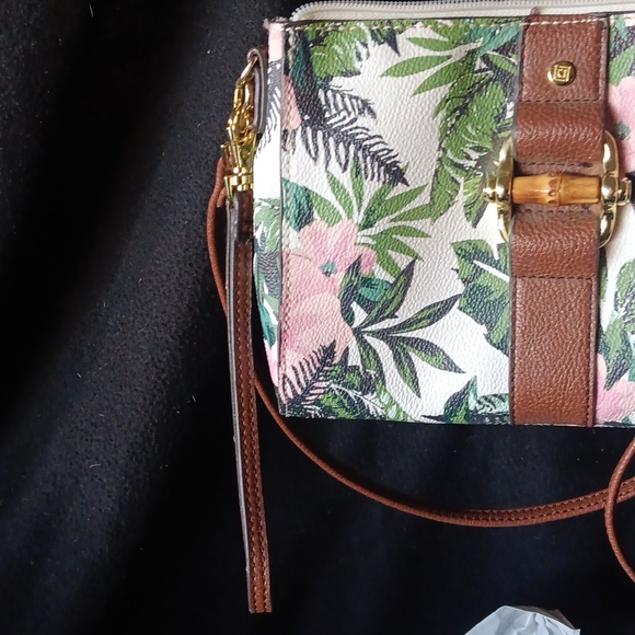 Liz Claiborne clutch - Picture 2 of 4